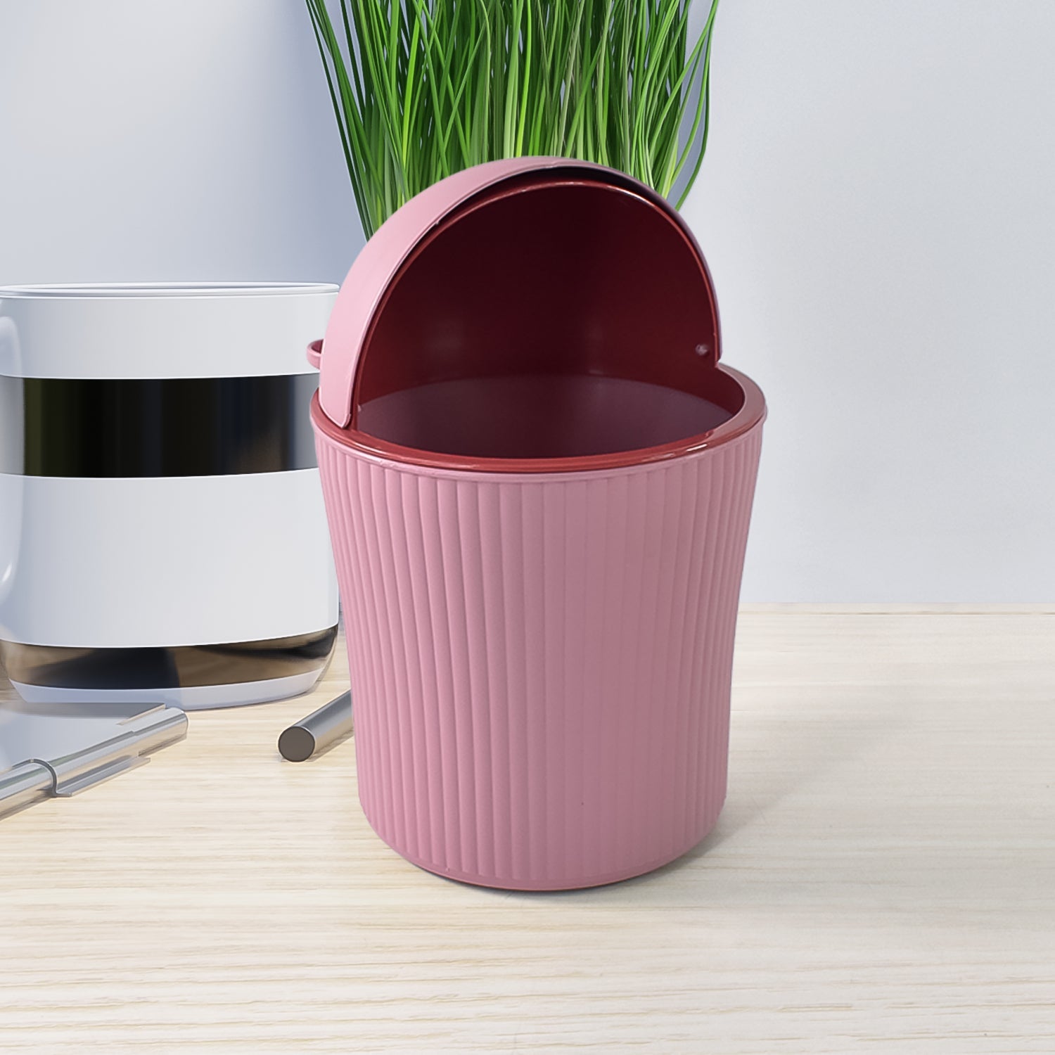 Apex Mini Tabletop Dustbin (1 Pc / 1200 ML / Mix Color) Apex Mini Tabletop Dustbin (1 Pc / 1200 ML / Mix Color)